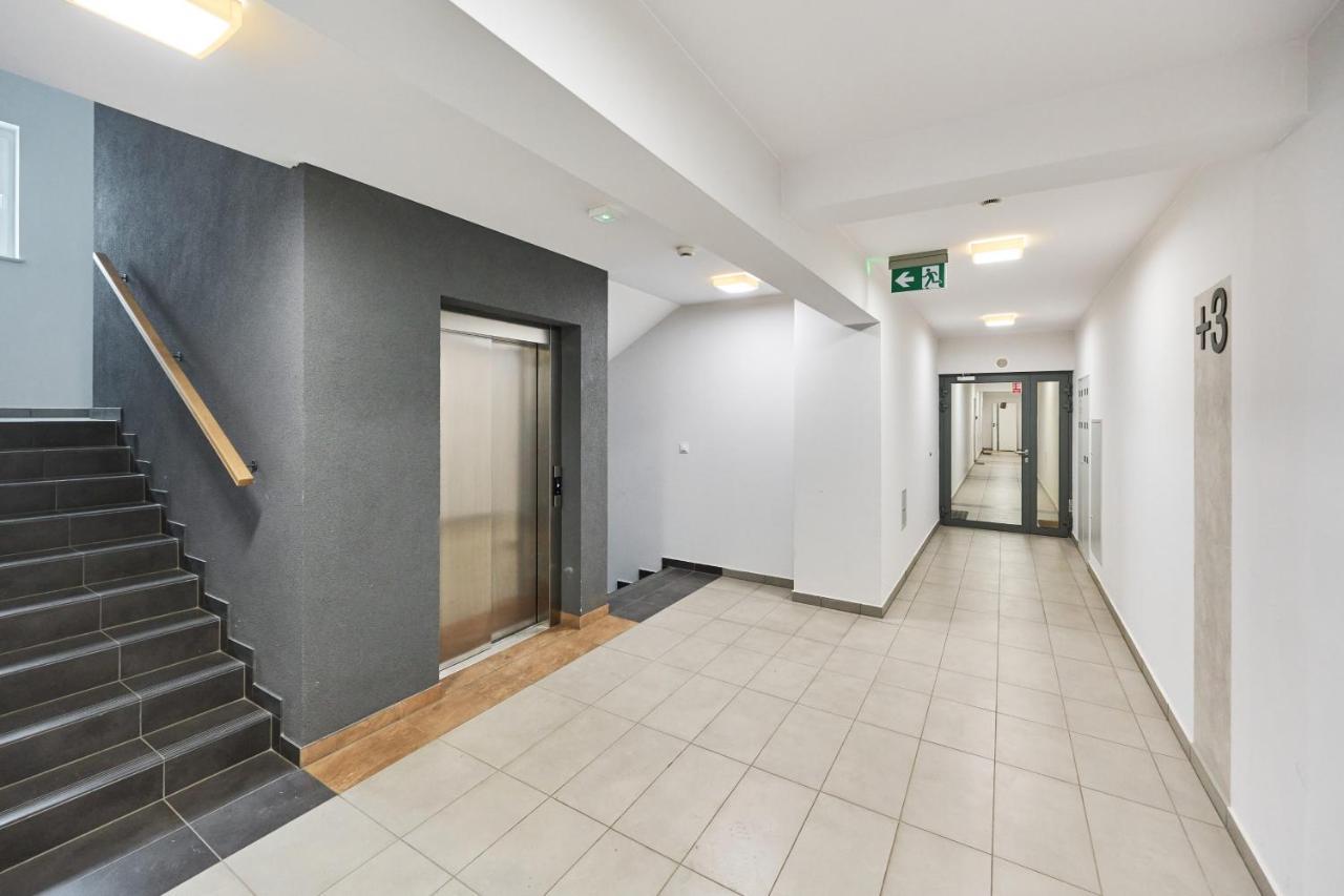 Wroclaw Rose Apartments By Noclegi Renters מראה חיצוני תמונה