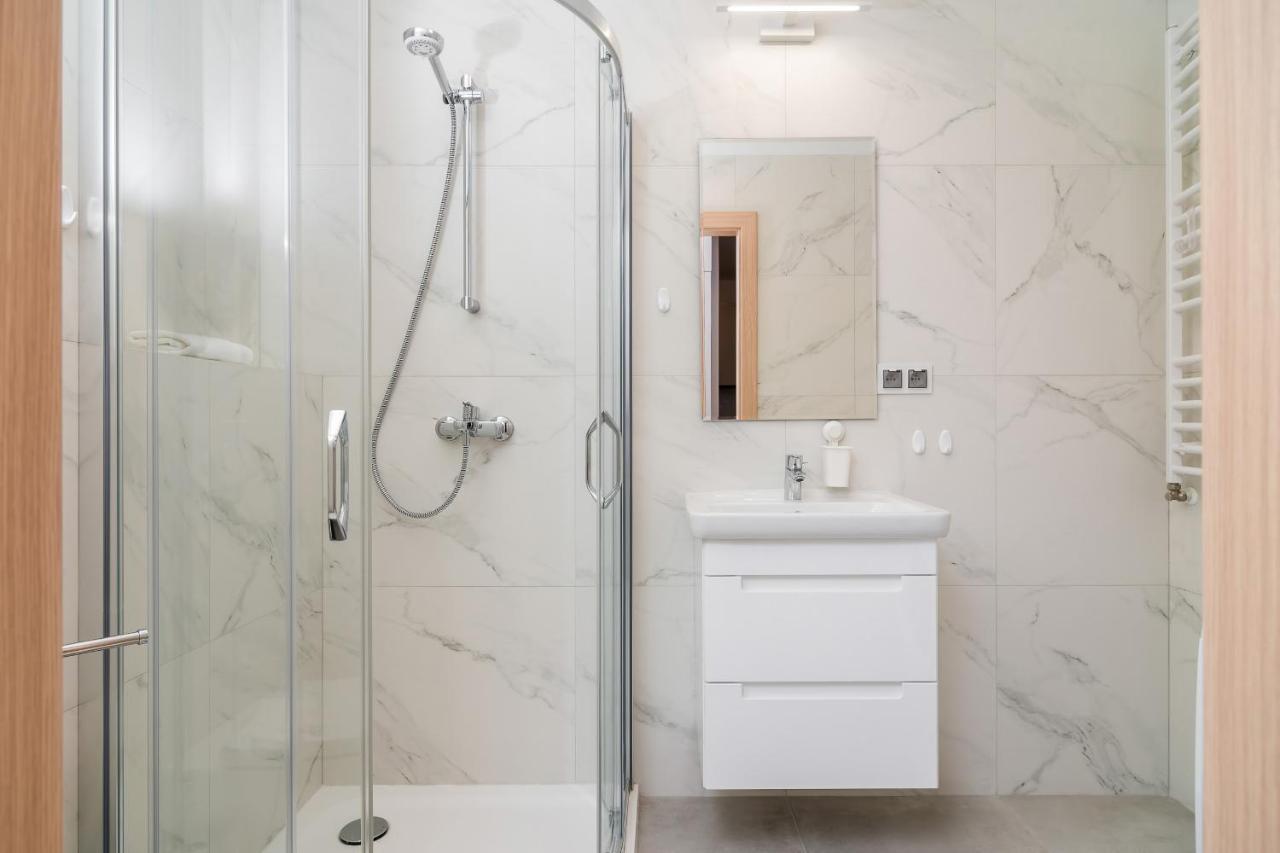 Wroclaw Rose Apartments By Noclegi Renters מראה חיצוני תמונה