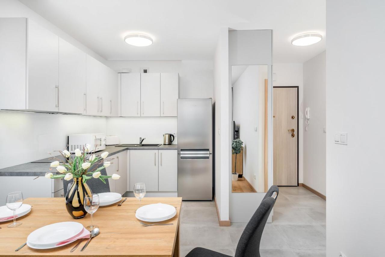 Wroclaw Rose Apartments By Noclegi Renters מראה חיצוני תמונה